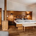 Hotel Verwoehn-wellnesshotel Walserhof 4*