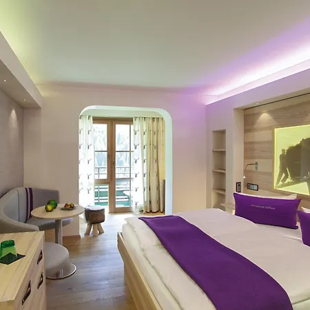 Hotell Verwoehn-wellnesshotel Walserhof 4*