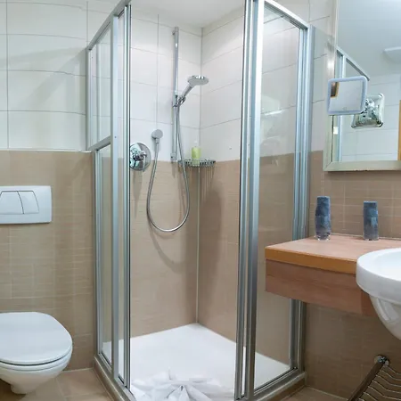 Hotel Verwoehn-wellnesshotel Walserhof 4*